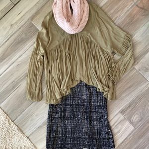 Military green flowey top with bubble sleeve lace detailing/distressed detail